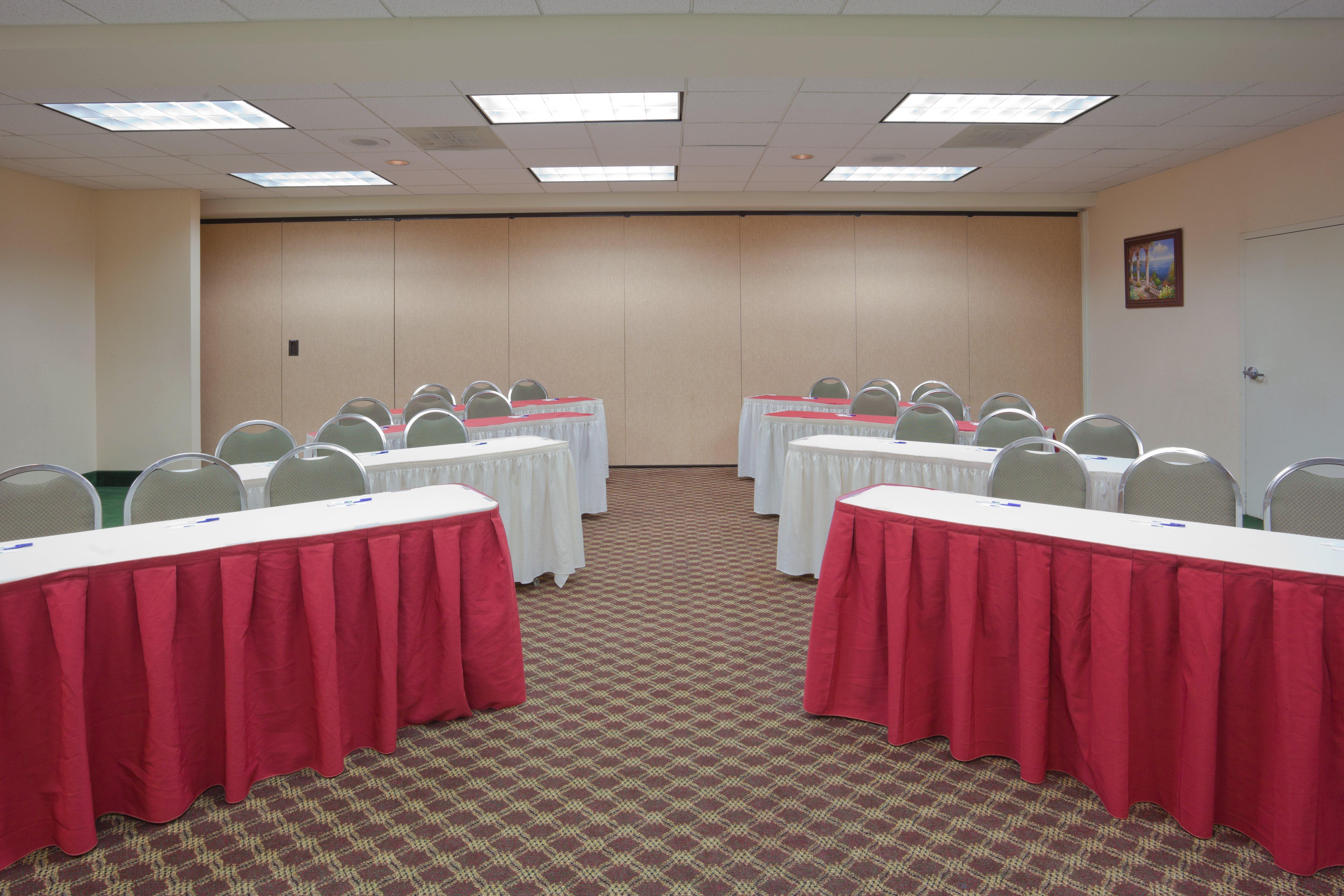 Holiday Inn Express & Suites Tracy By Ihg מראה חיצוני תמונה
